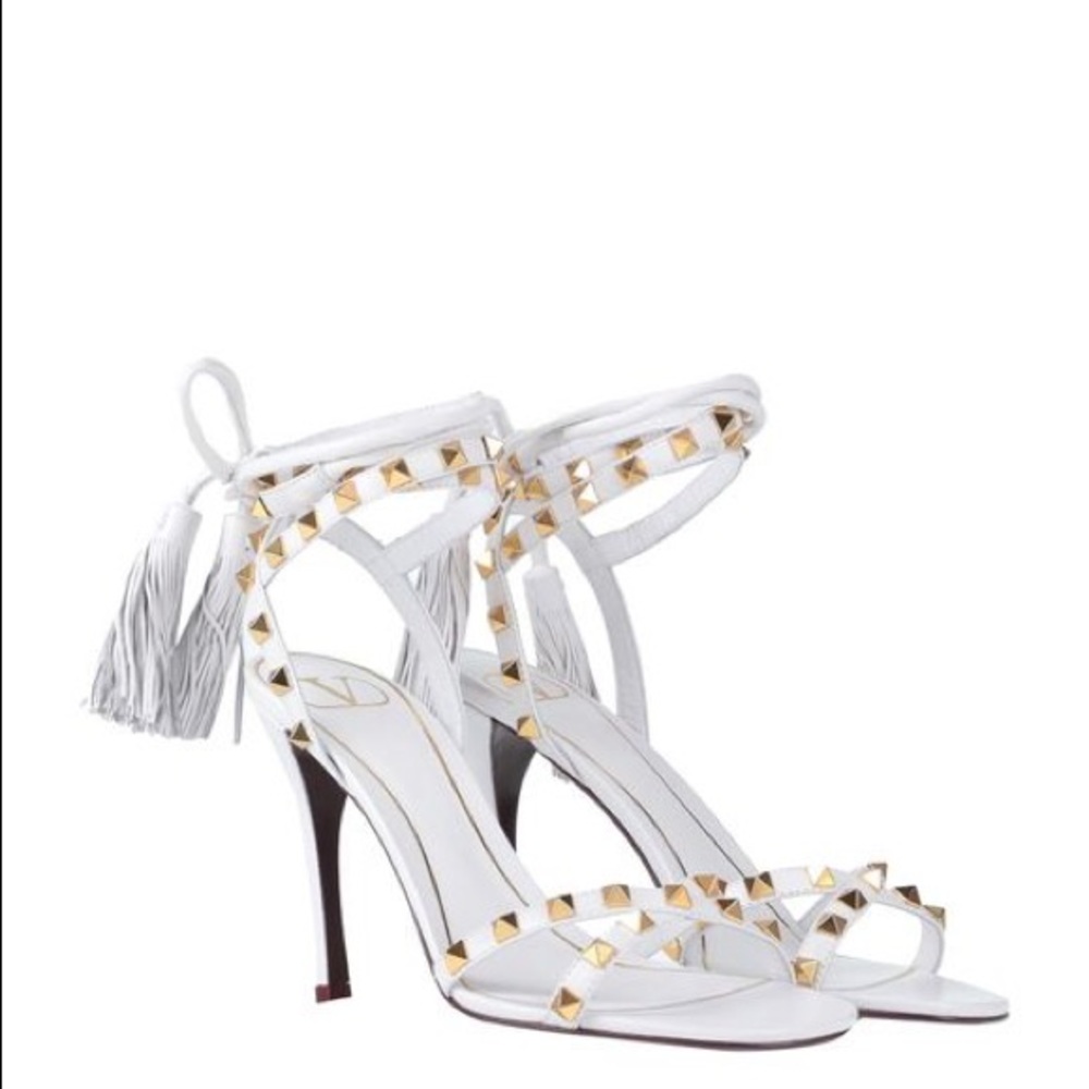Valentino Garavani
Women's White Valentino Garavani Sandals
heel 4" (100mm)